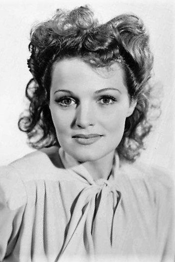 Linden Travers backdrop