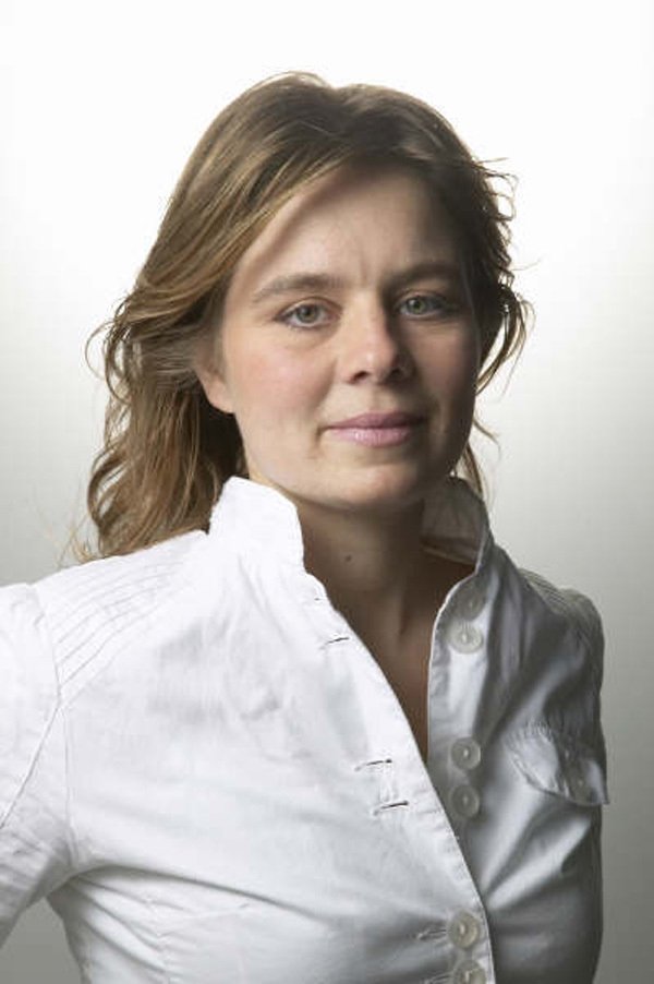 Mischa Kamp backdrop