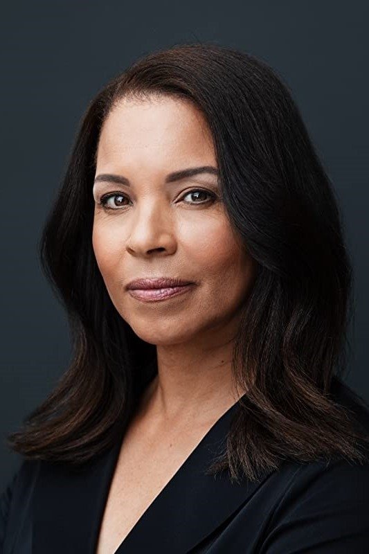 Traci Wolfe backdrop