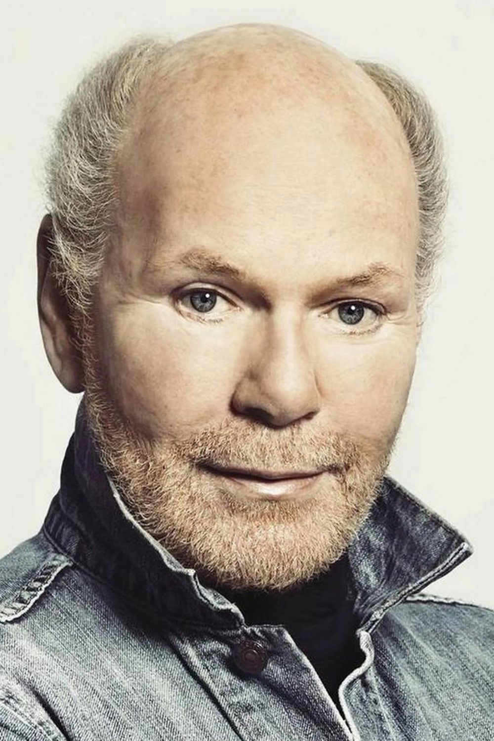 Lars Junggreen backdrop