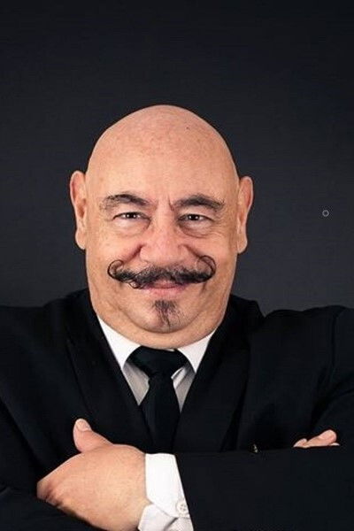 Louis Kemon backdrop