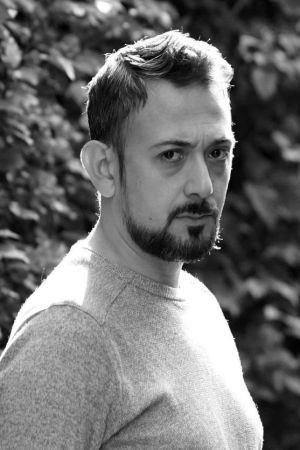 Kemal Yildirim backdrop