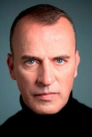 Carlos Herranz backdrop