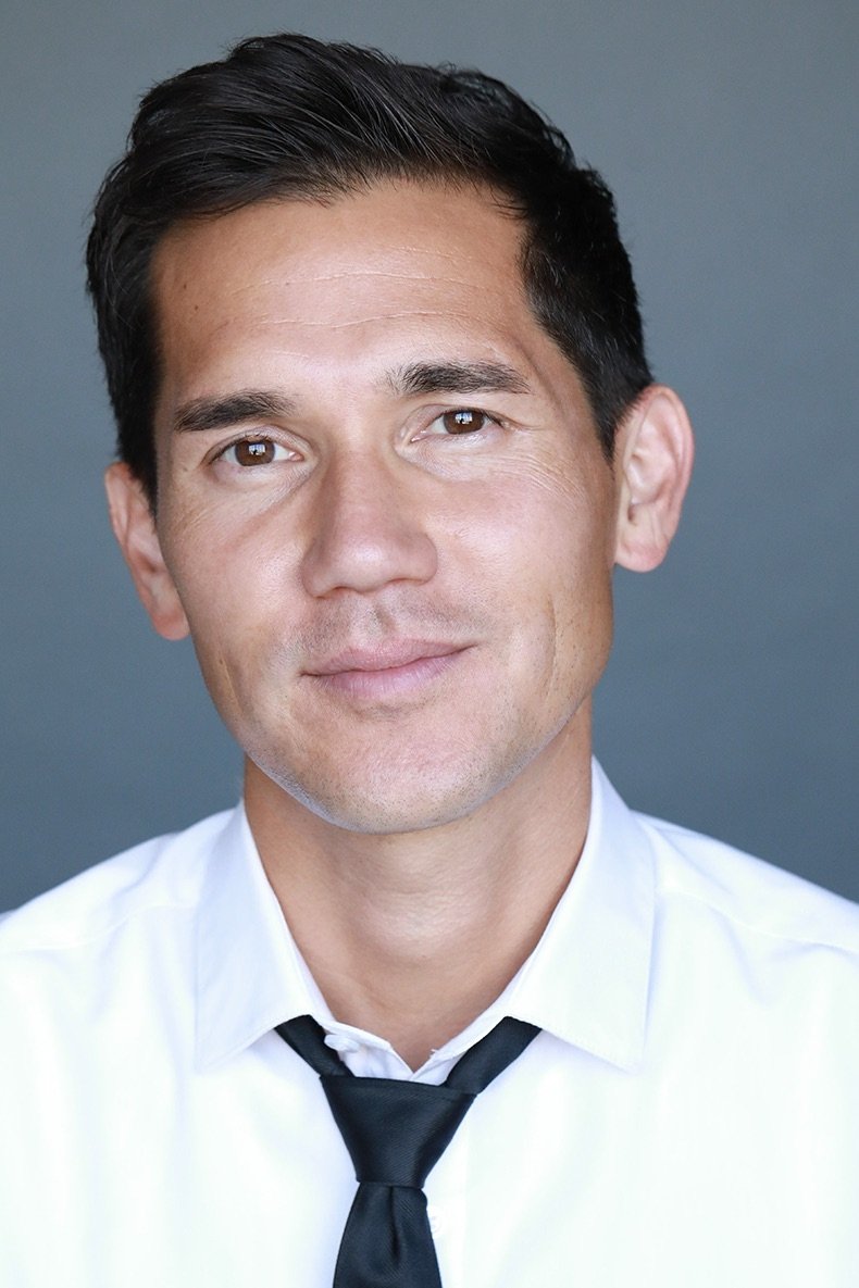 Scotty Crowe backdrop