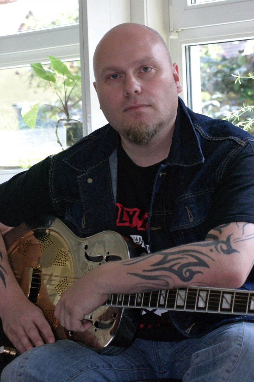 Ferdy Doernberg backdrop