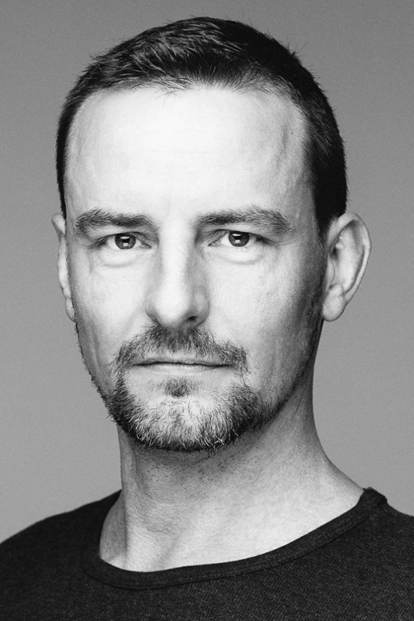 Morten Christensen backdrop