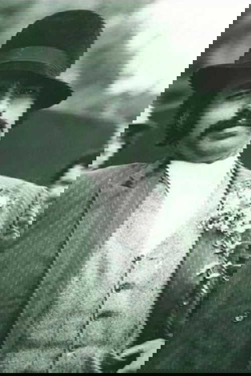 Morteza Aghili backdrop