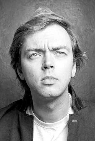 Reinis Kalnaellis backdrop