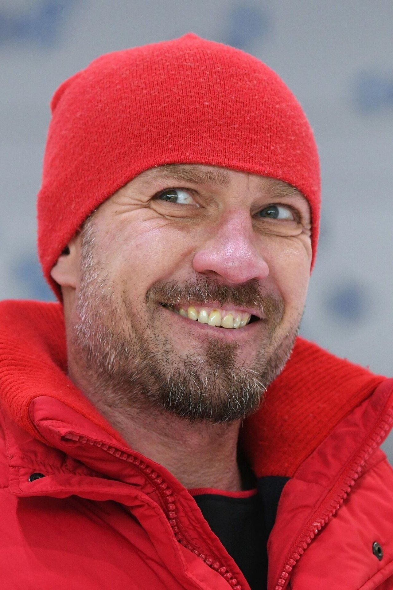 Roman Kostomarov backdrop