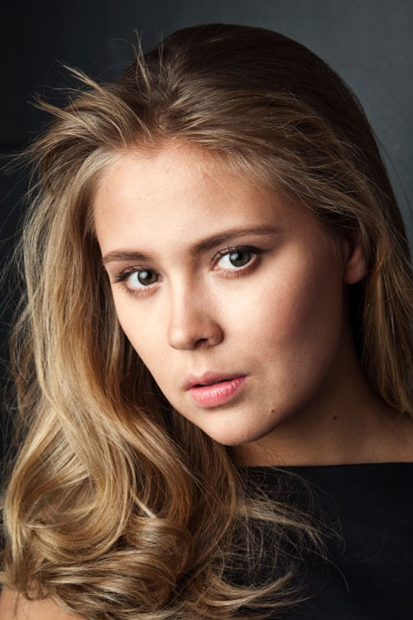 Viktoriya Romanenko → Viktoria Romanehko backdrop