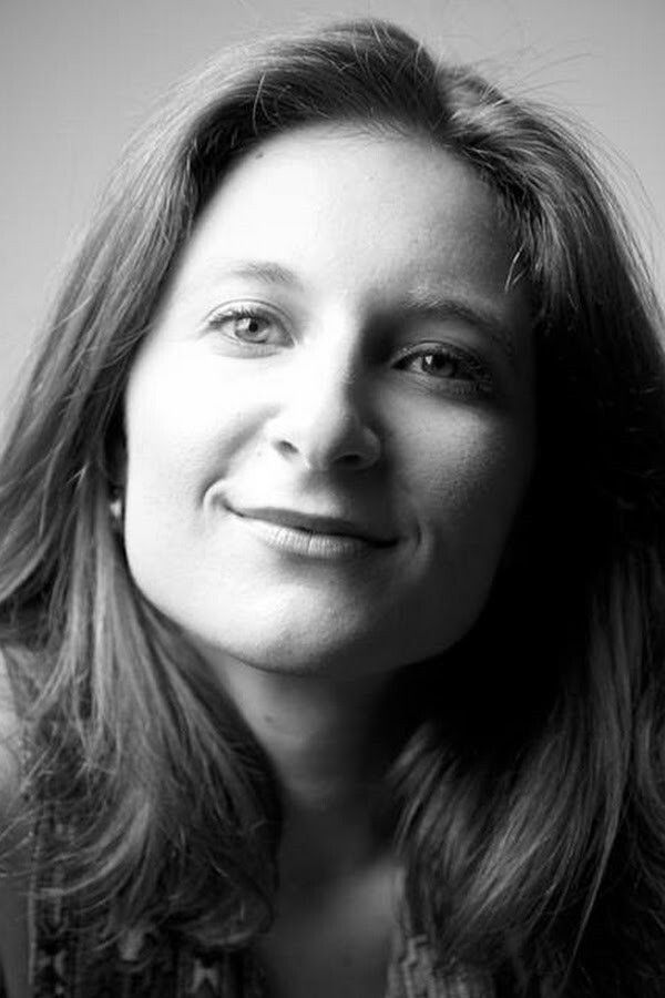 Rosita Lama Muvdi backdrop