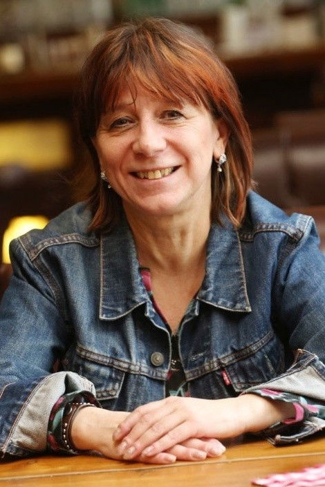 Zuzana Fišerová backdrop