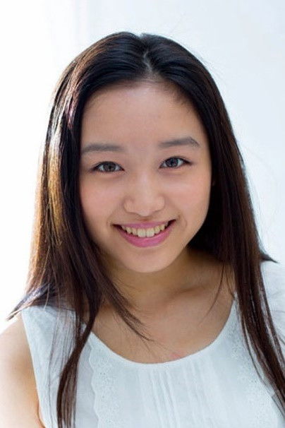 Misato Aoyama backdrop