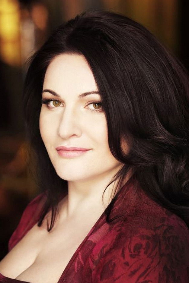 Hibla Gerzmava backdrop