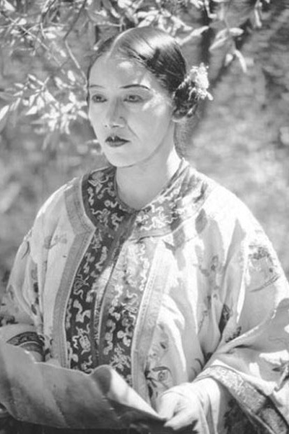 Lady Tsen Mei backdrop