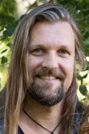 Esa Holopainen backdrop