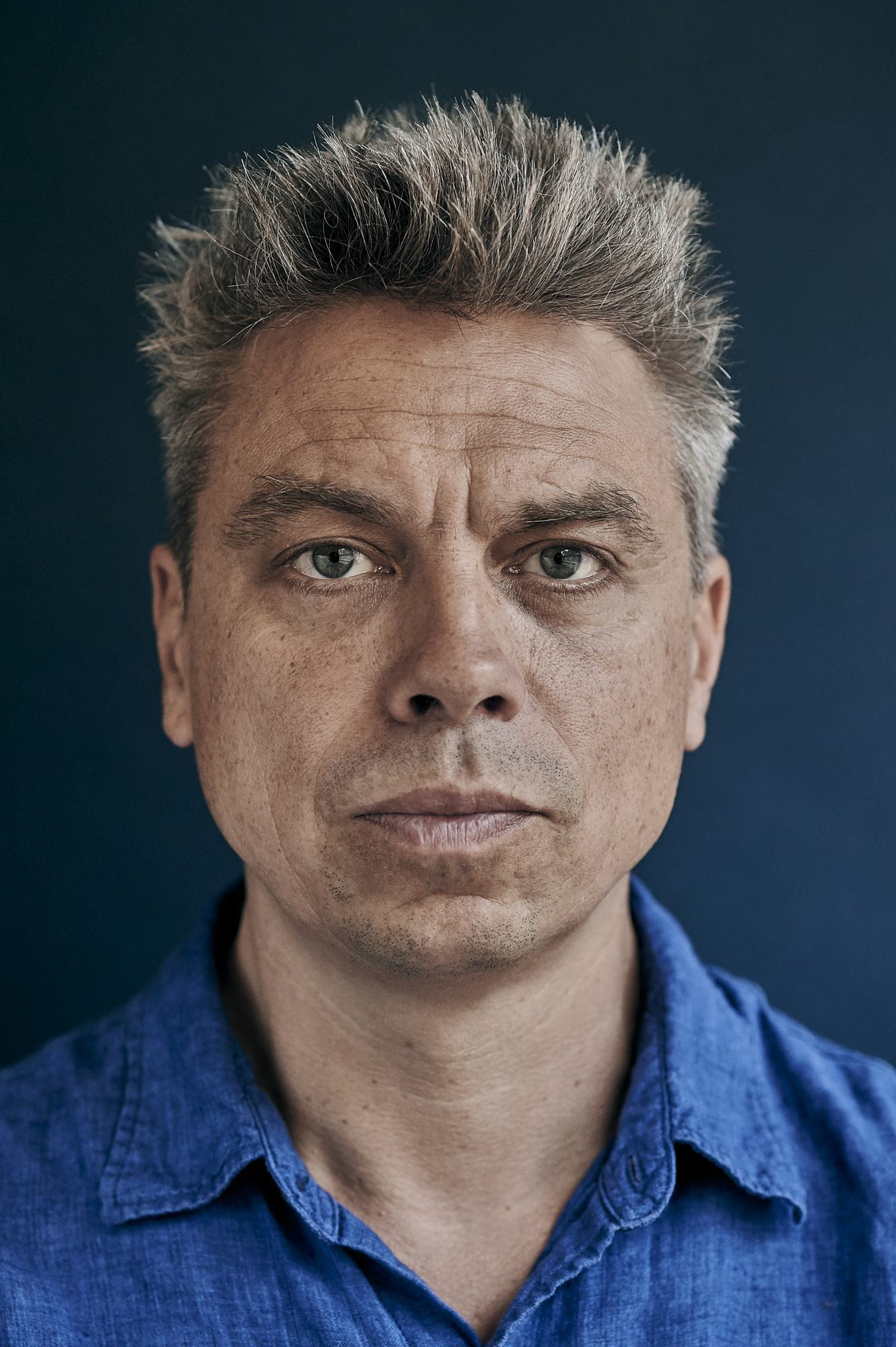 Xheims Garnon backdrop