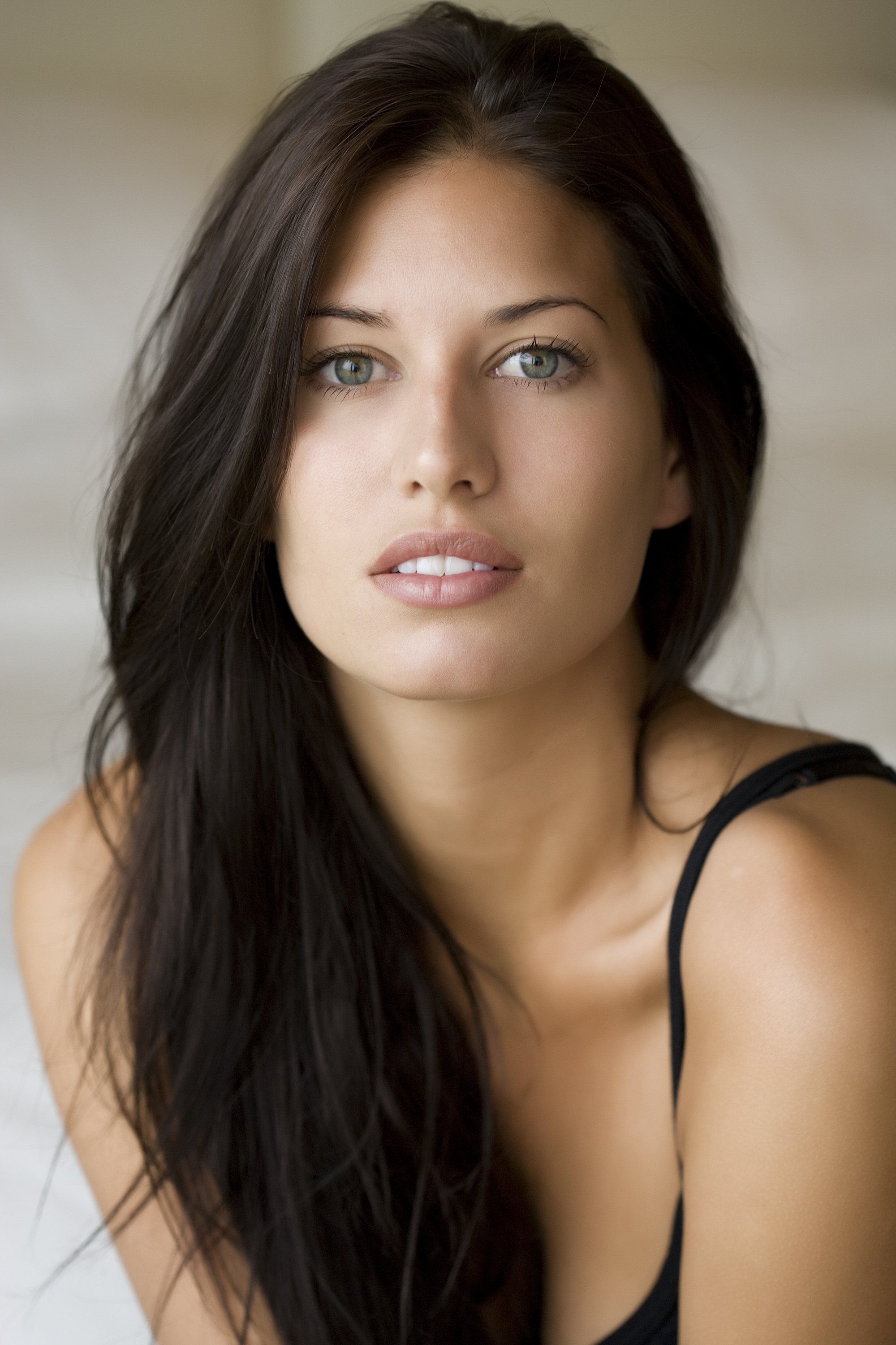 Bree Condon backdrop