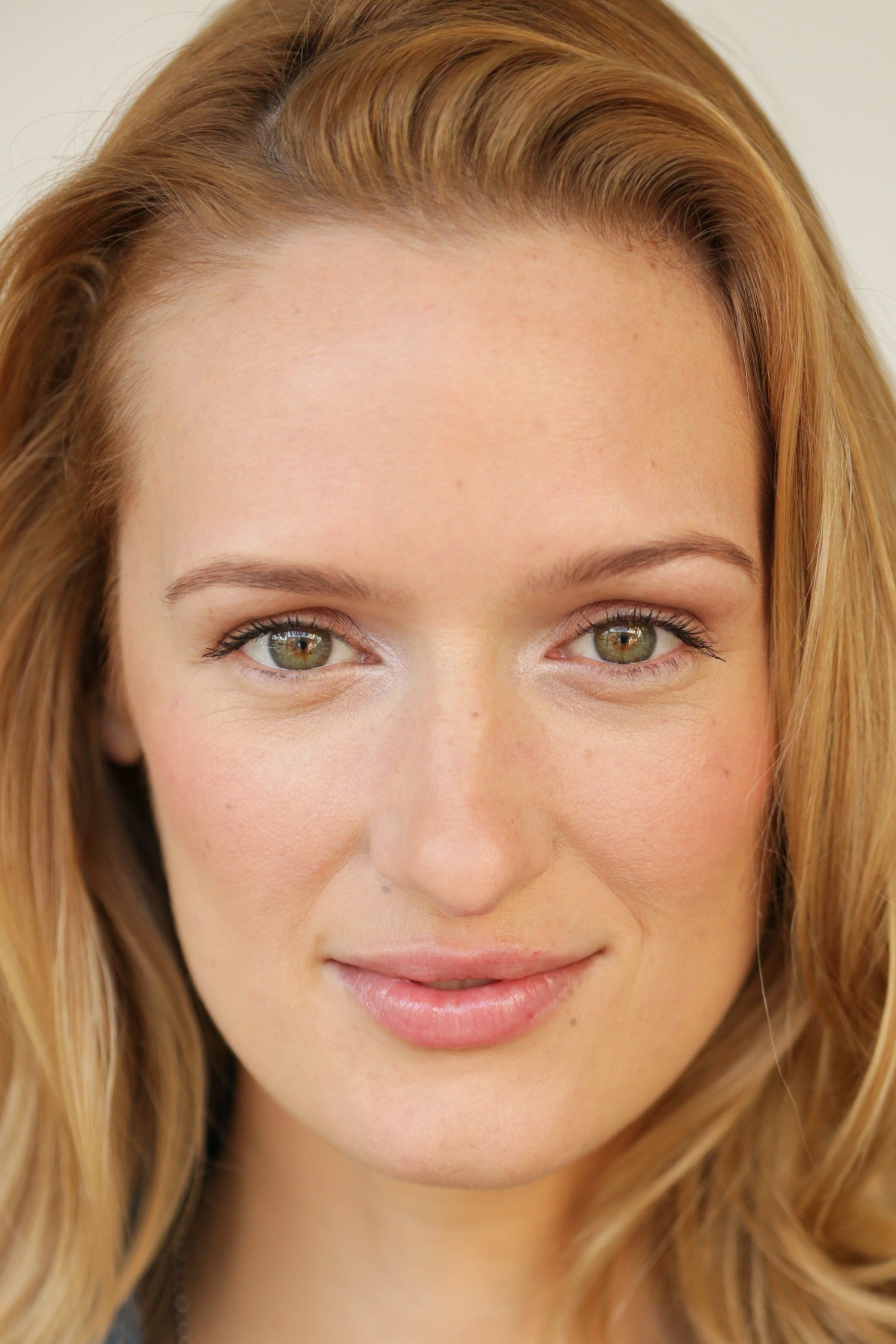 Breeda Wool backdrop