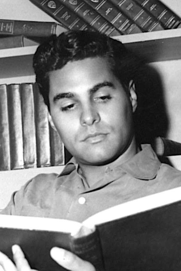 Alfredo Sadel backdrop