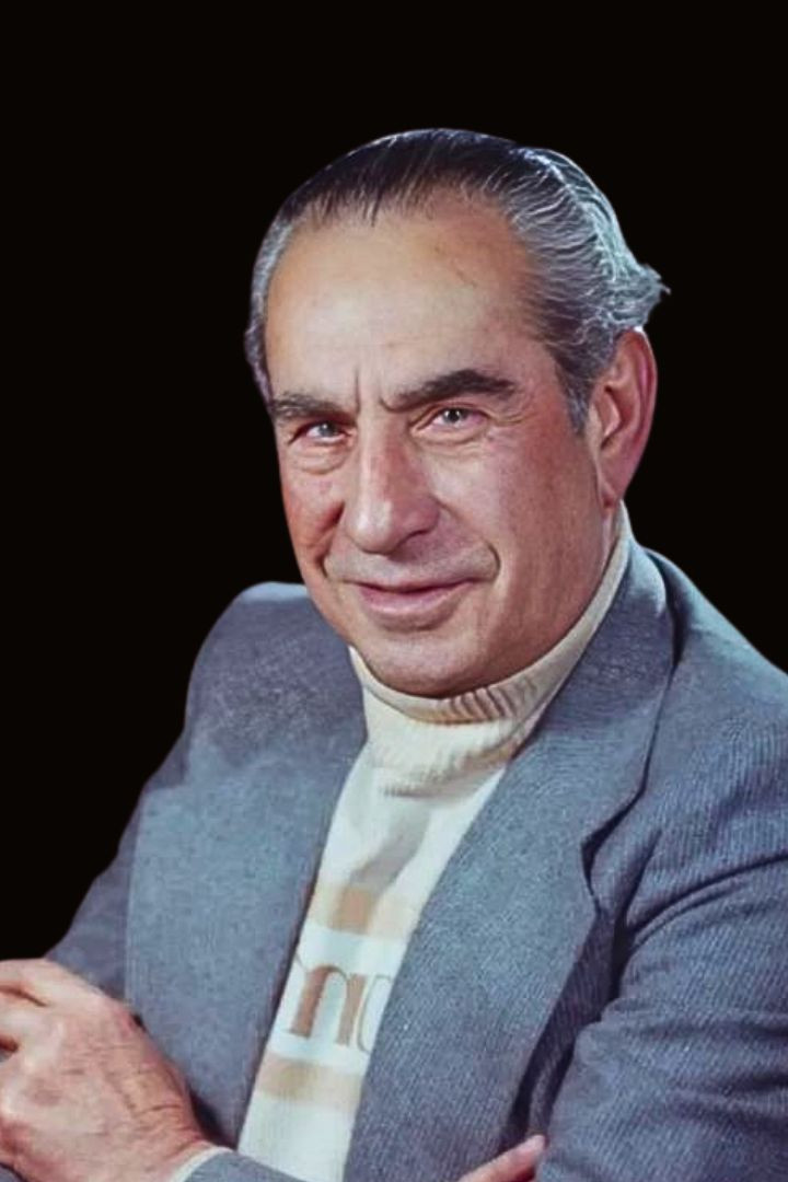 Taghi Zohuri backdrop