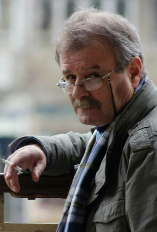 Abdellatif Abdelhamid backdrop