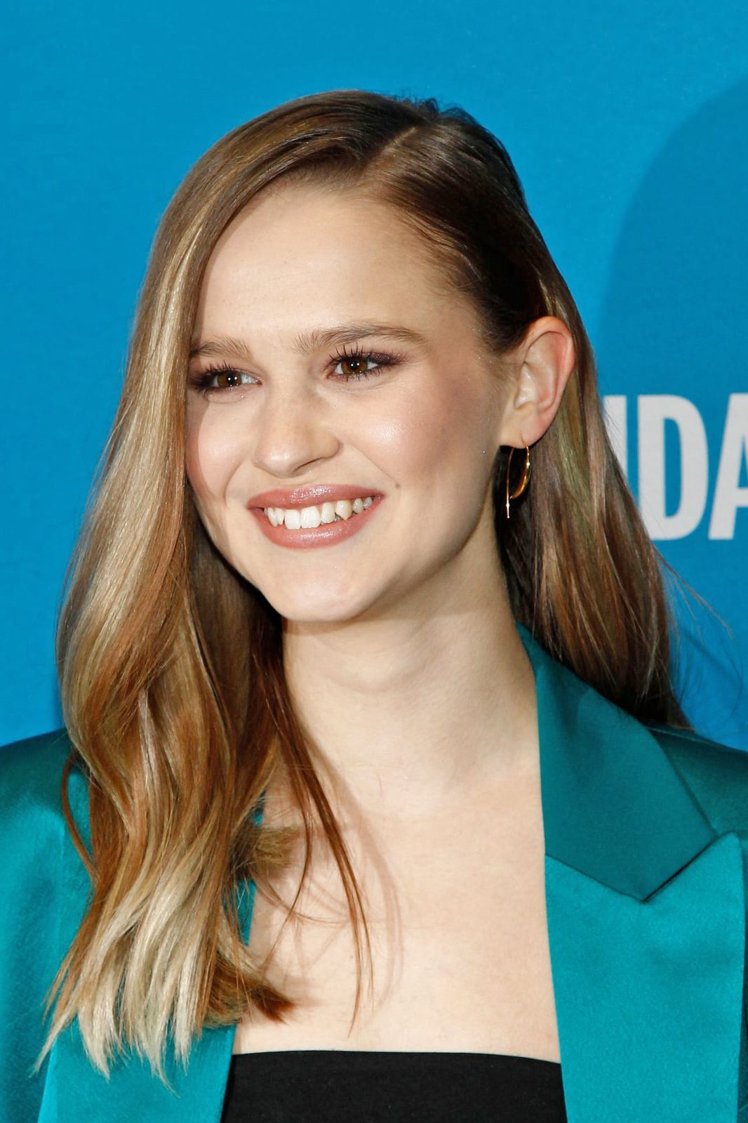 Klara Rugaard backdrop