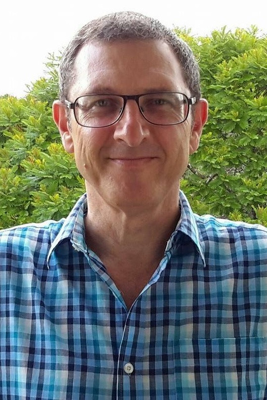 Sérgio Lulkin backdrop