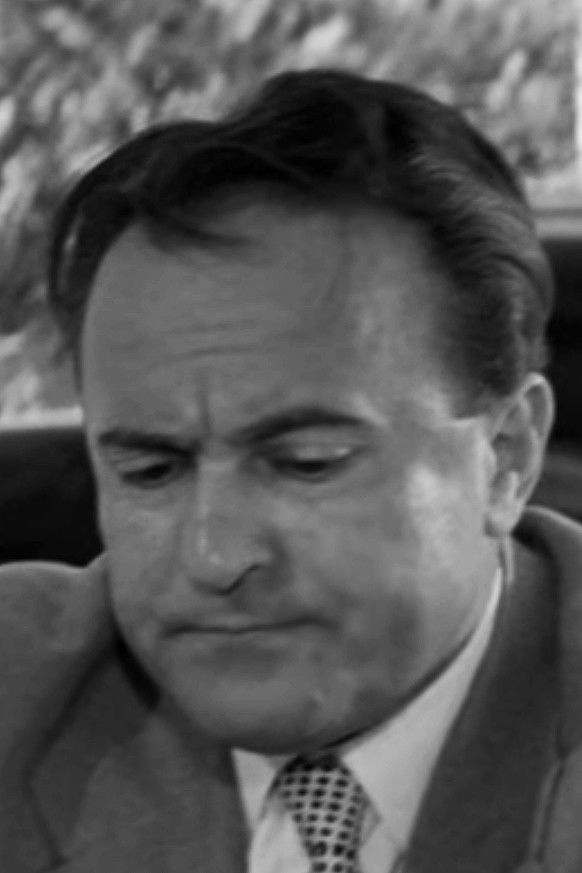 Stefanos Fotiadis backdrop