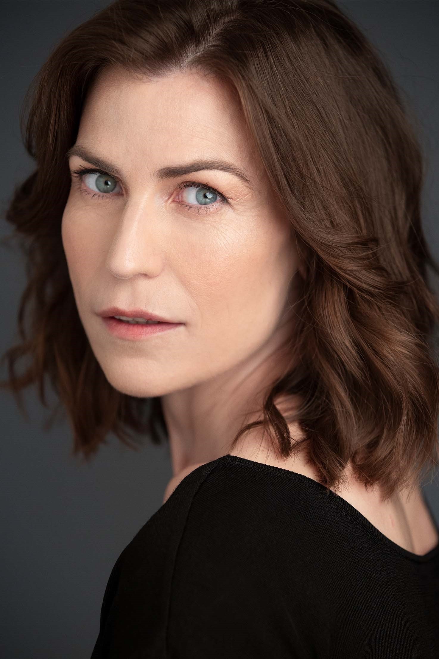 Salomé Jiménez backdrop