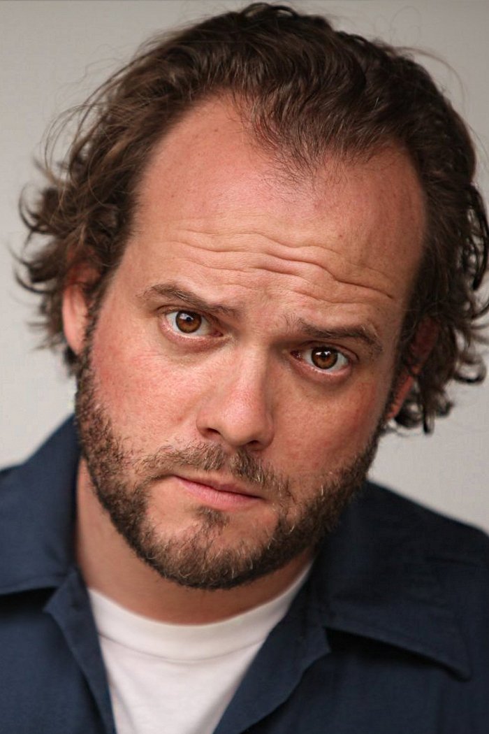 Justin Dray backdrop