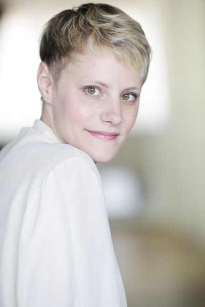 Déborah Marique backdrop