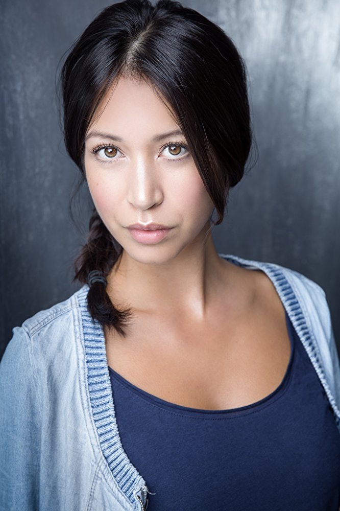 Hanna Stanbridge backdrop