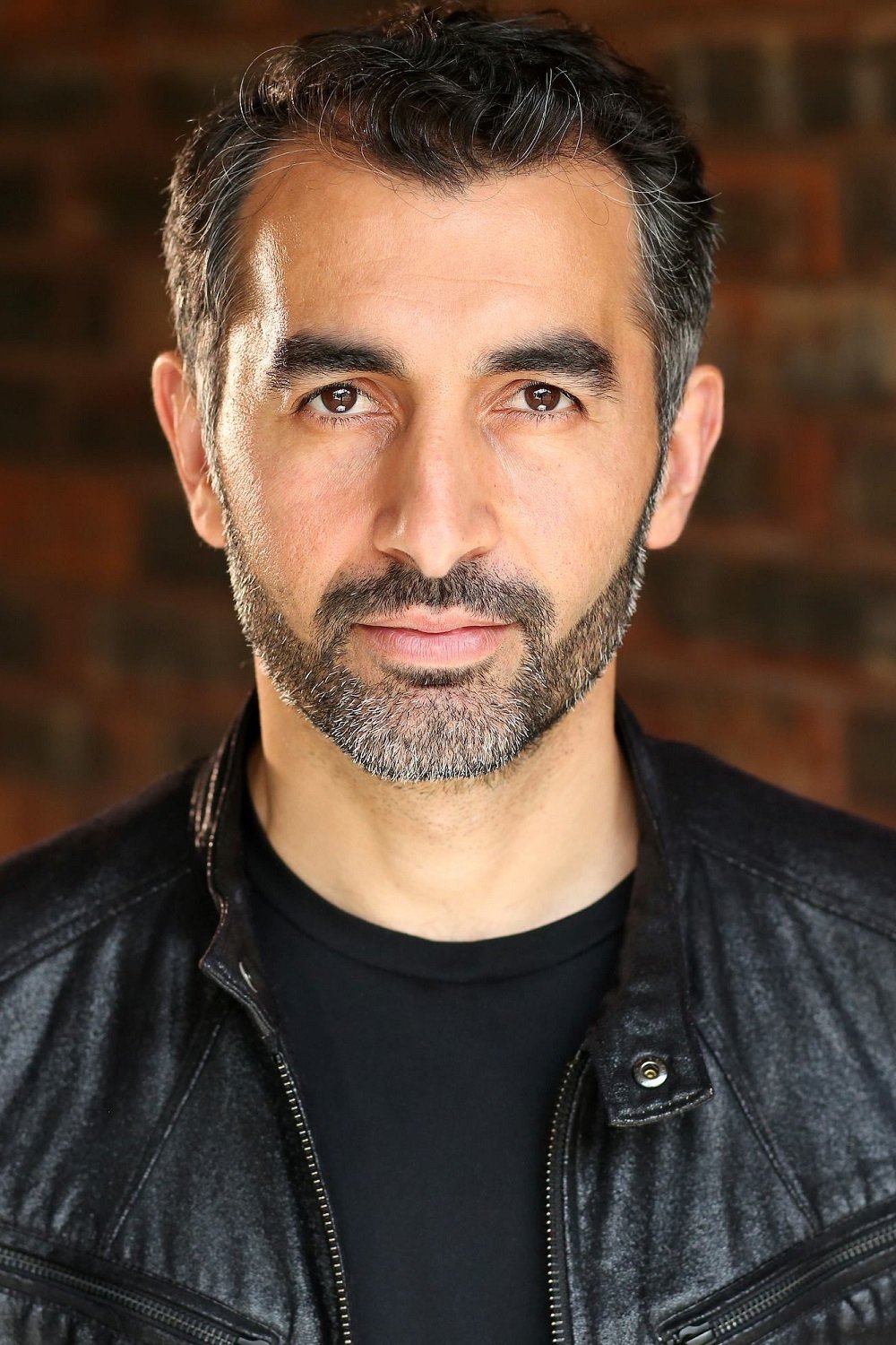 Murat Erkek backdrop