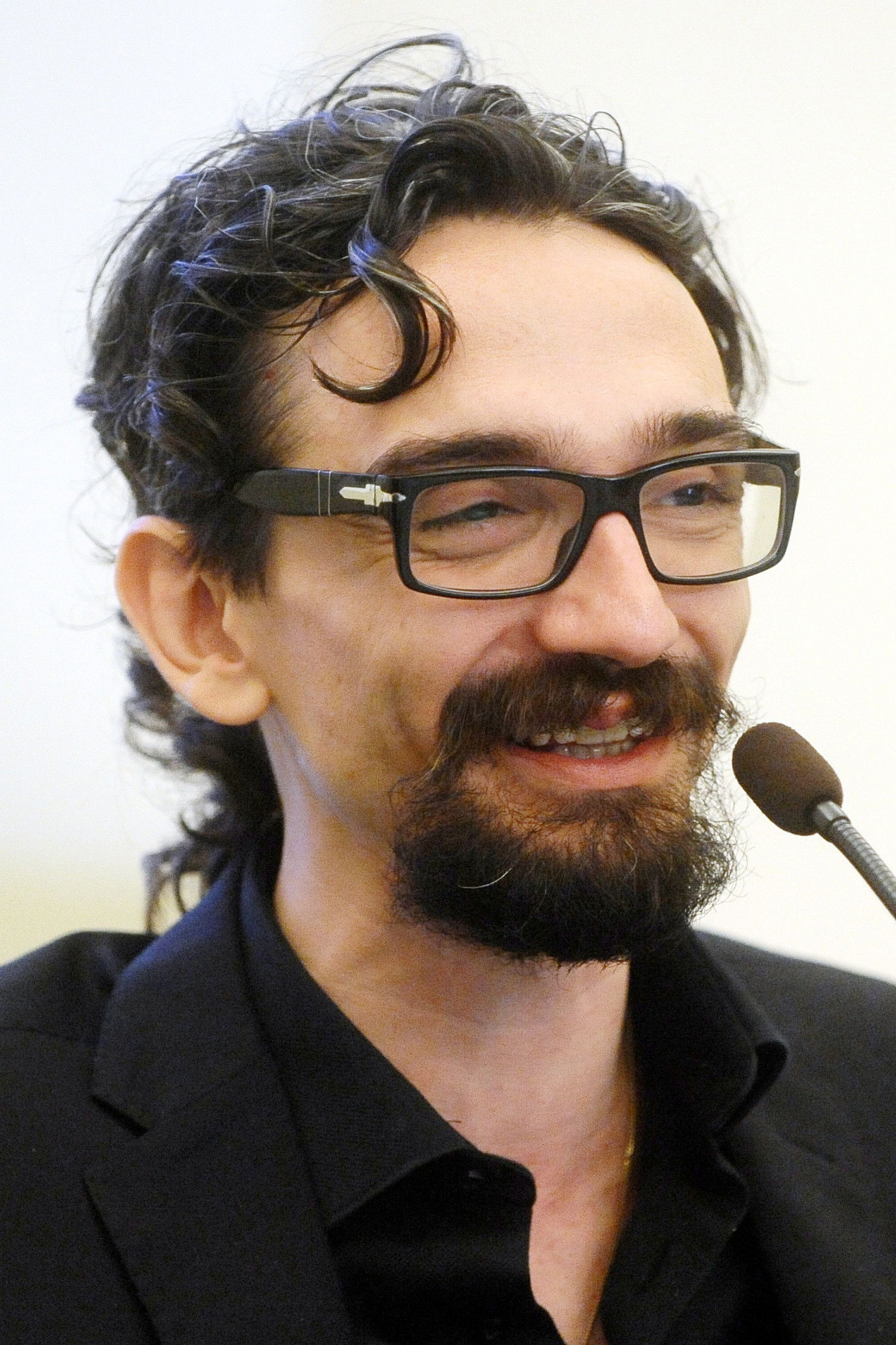 Roberto Recchioni backdrop