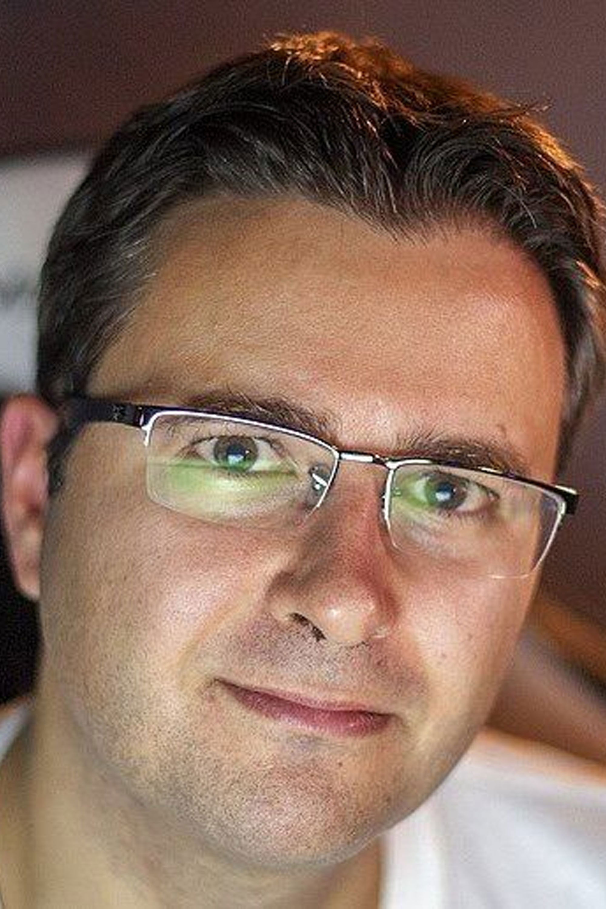 Benjamin Masnieres backdrop