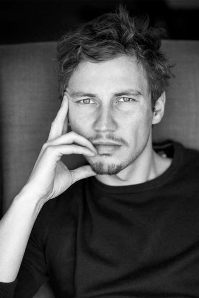 Jonathan Cardonnel backdrop