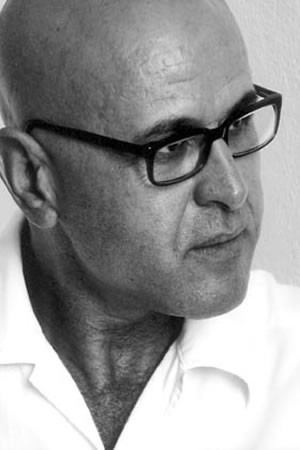 Mohamed Zran backdrop