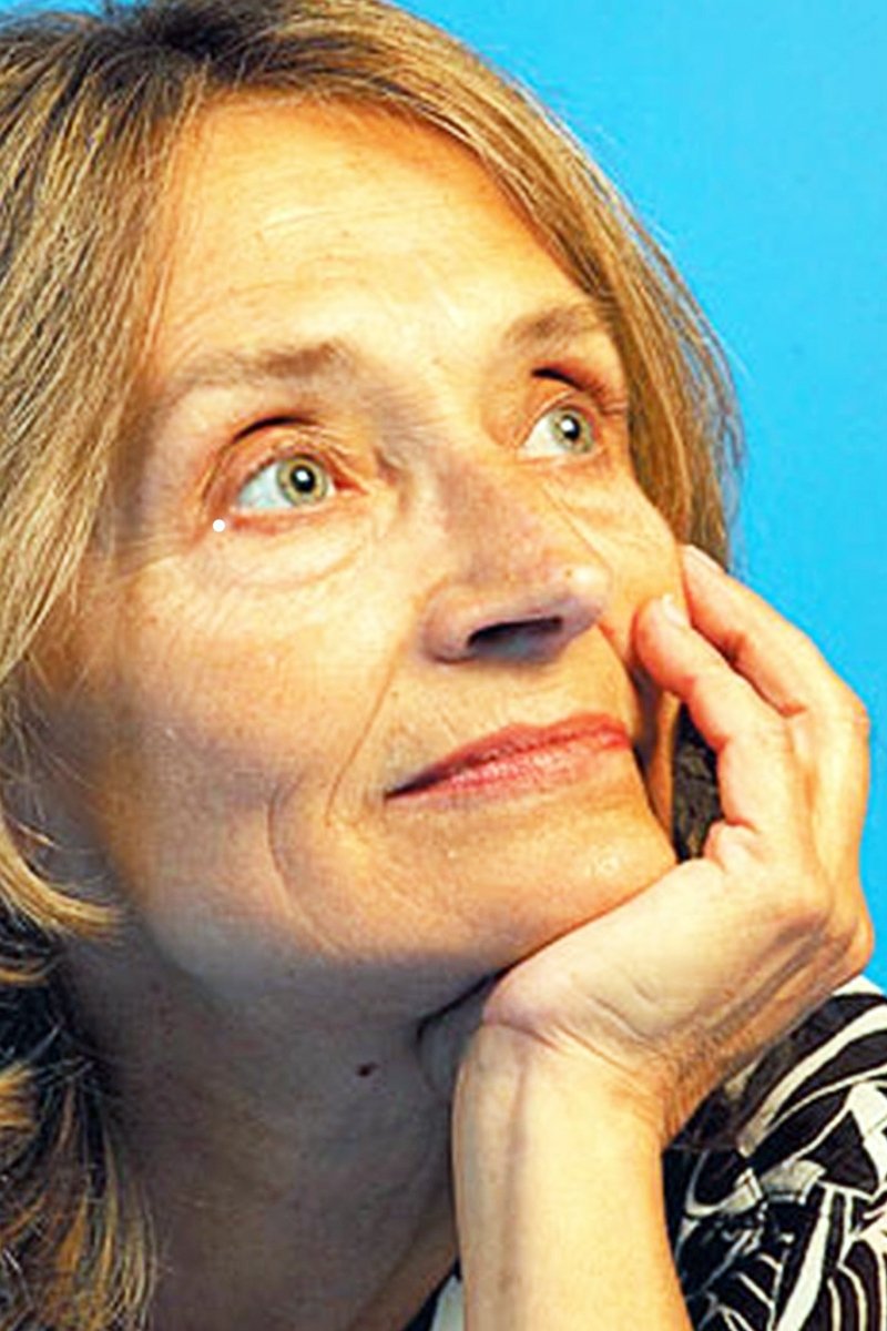 Marta Lubos backdrop