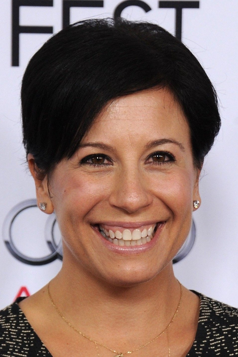 Vanessa Mizzone backdrop