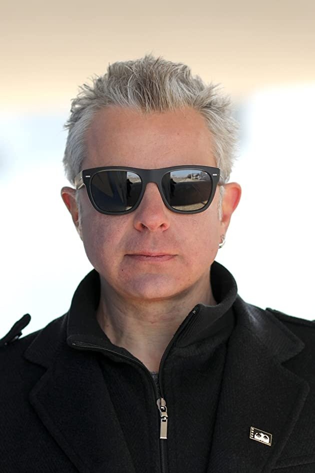 Igor Ivanov Izi backdrop