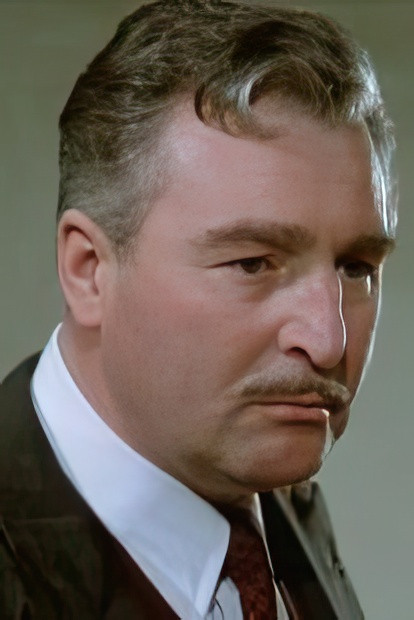 Marco Perrin backdrop