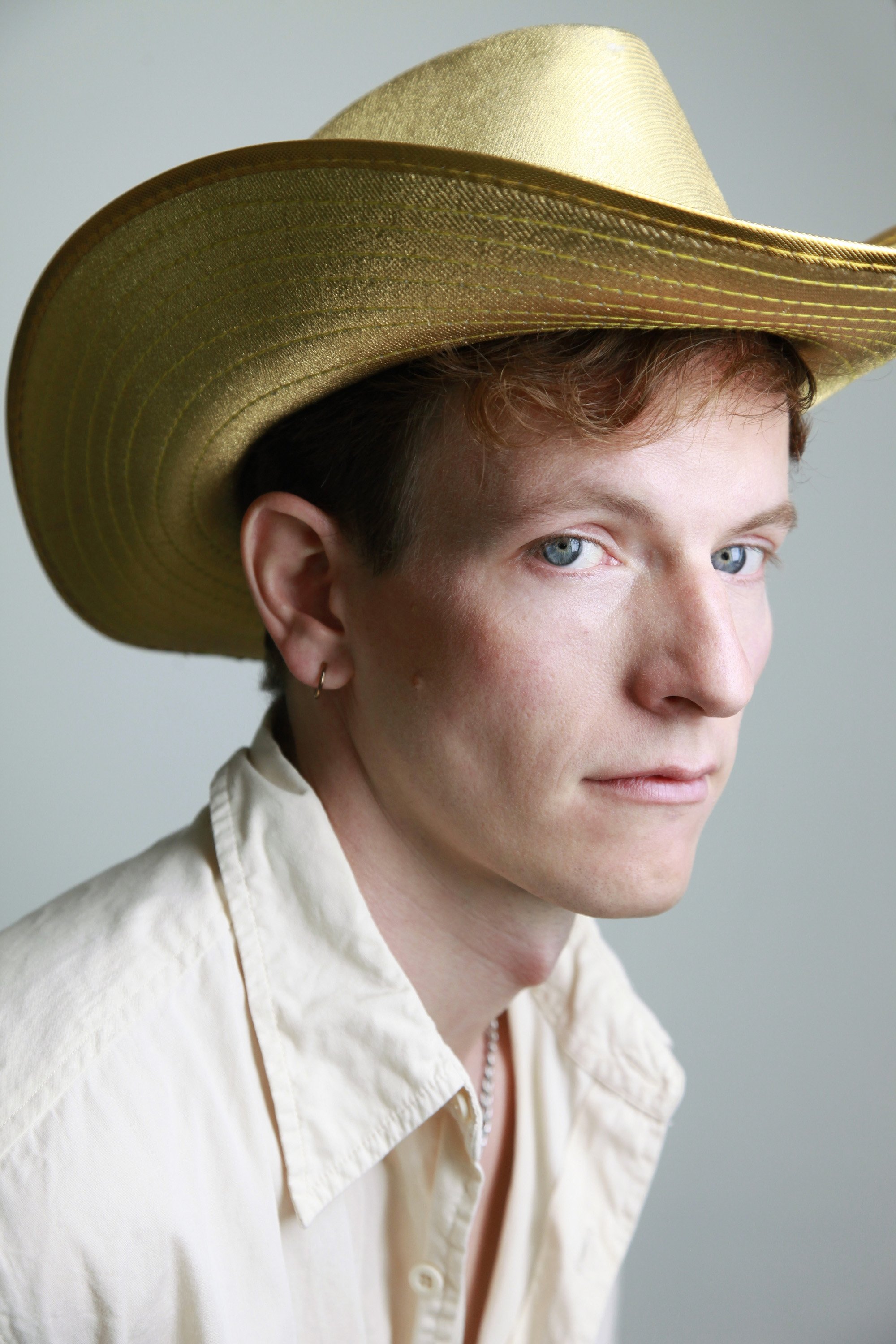 Frederik von Lüttichau backdrop