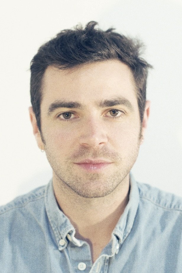 Grant Singer backdrop