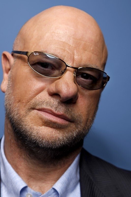 Bernie Bonvoisin backdrop