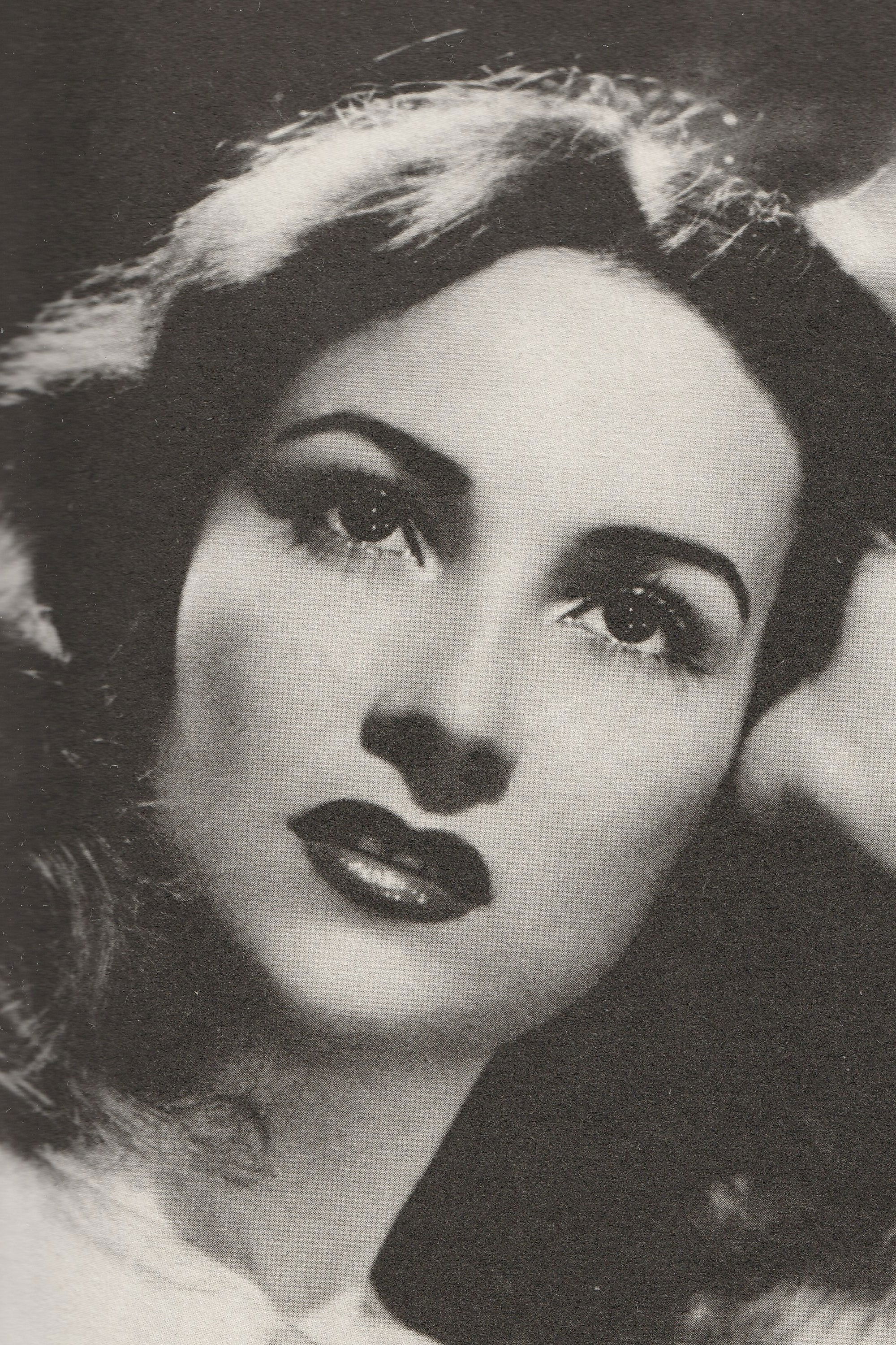 María Luisa Sandoval backdrop