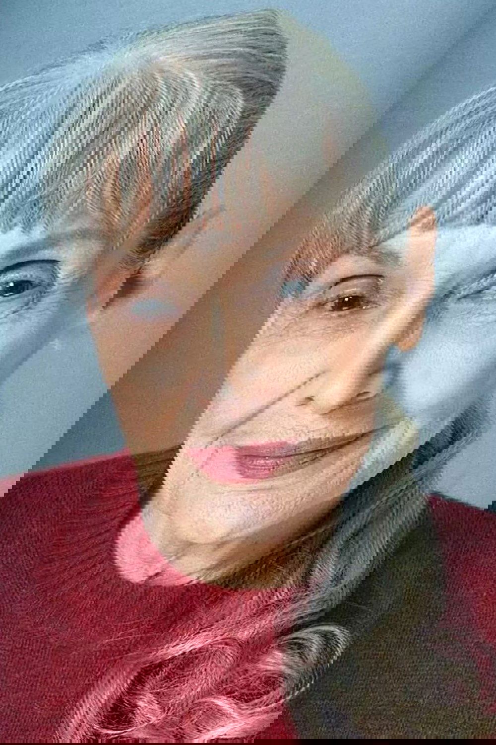 Suna Selen → Suna Selën backdrop