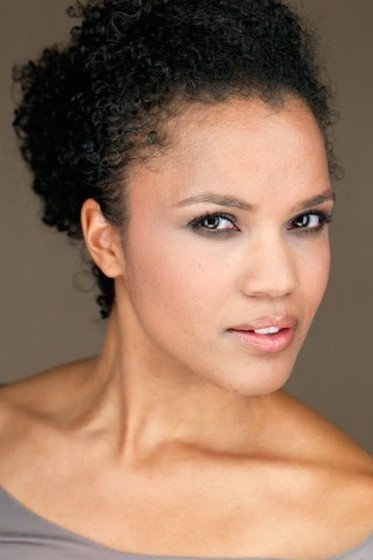 Kari Nicolle backdrop