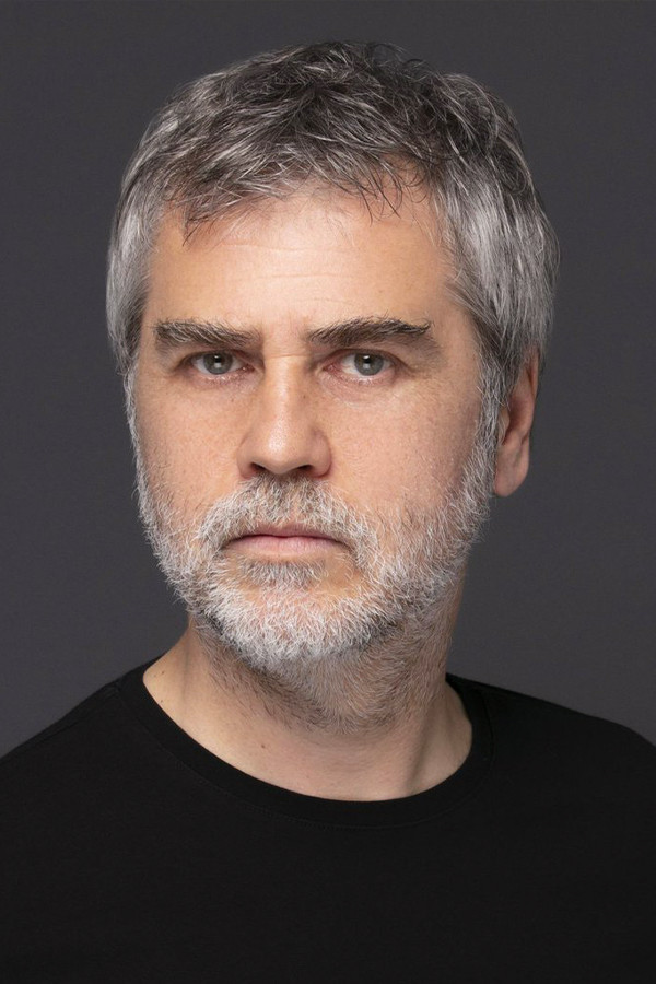 Serhat Tutumluer backdrop