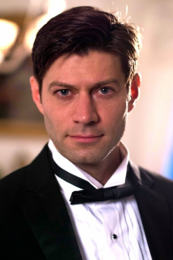 Justin Lebrun backdrop